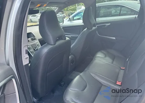 2016 Volvo Xc60 T5 Premier from USA, damaged, VIN YV4612RK6G2781867